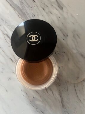 CHANEL Cream Bronzer. Soleil Tan Bronze. Color : 390.